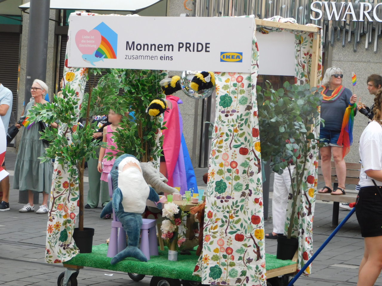 Blåhaj at Mannheim Pride 2025